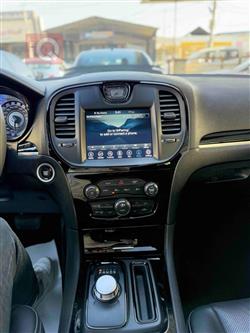 کرایسلەر 300